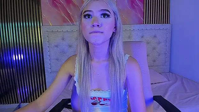 Im_sunshine live cam on StripChat