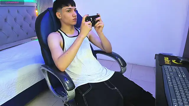 samblack_ (M twink) - GOAL TODAY
