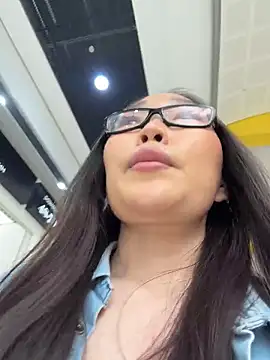 trytomakememoam webcam