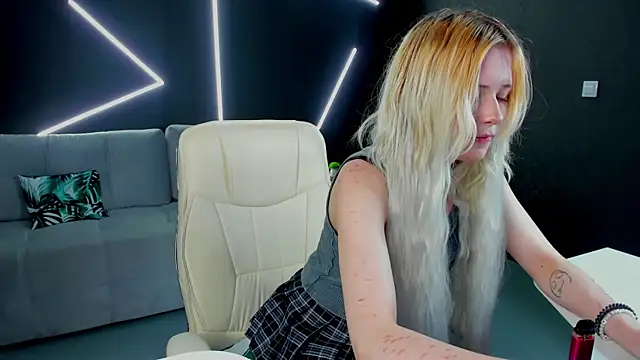 kikipeach webcam