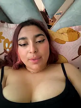 ADELINE_COLLINS15 live cam on StripChat