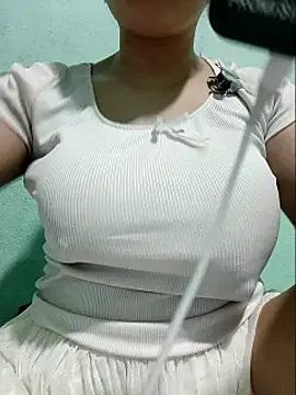Shine_Mai webcam