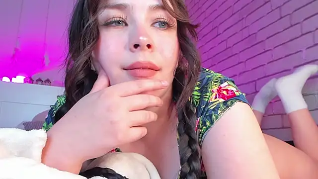 NatalForsy live cam on StripChat