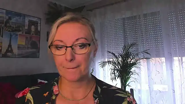 vanessa_chat live cam on StripChat