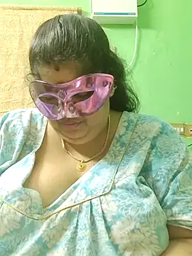 tamilthanushri webcam
