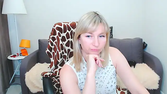 Incredible_Ariela webcam