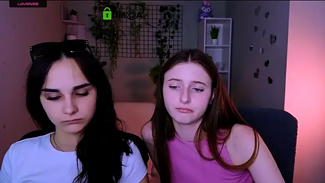 nekky_mouse webcam