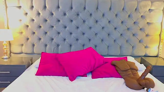 samantag - SamantaG's free webcam - UK Sex Cams
