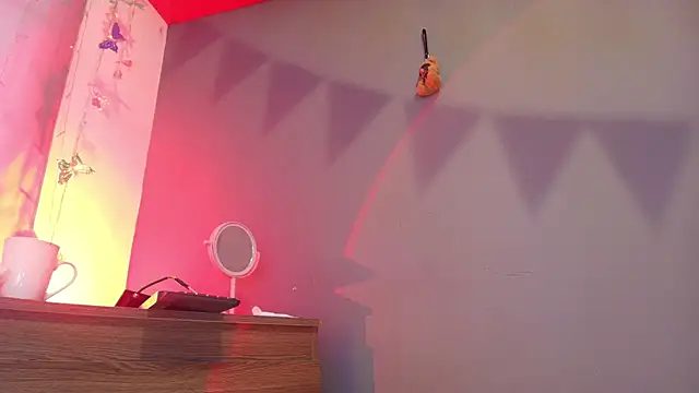 adara_johnson__ webcam