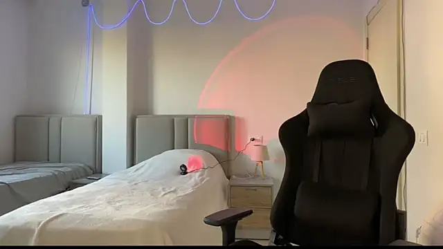 PrincesSsLilu live cam on StripChat