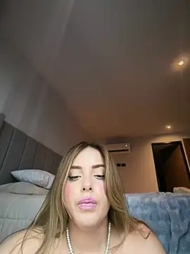 Alirawrz webcam