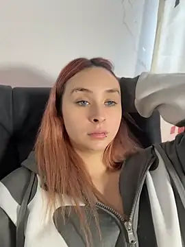 Sophia_LuxxX webcam