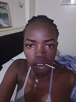 GoldenEbony1 webcam