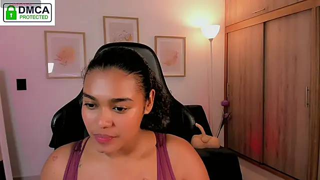 aleja_montiel__ webcam