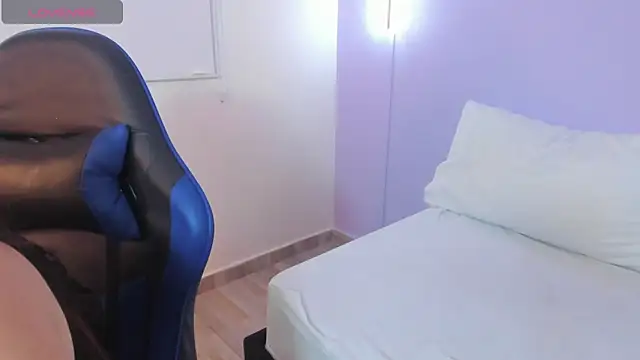 luna_blazze_ webcam
