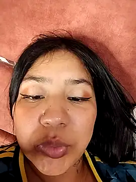 Amber_Herrera live cam on StripChat