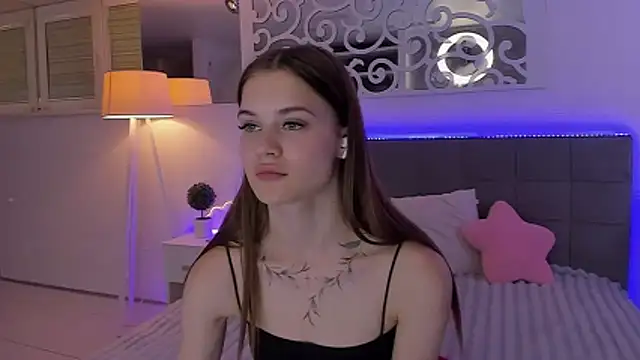 LuisaClover webcam
