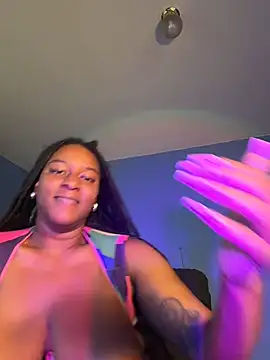 GirthGoddessCoco webcam