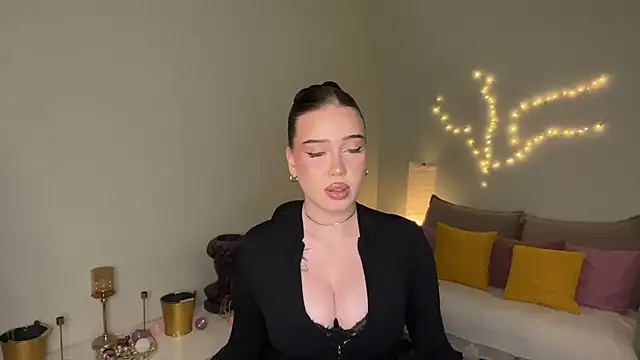 mistress_of_hearts webcam