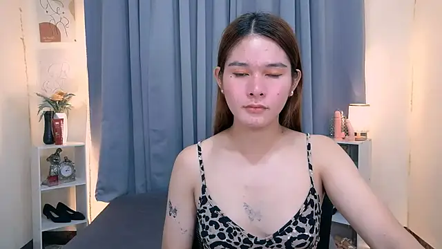 Mimi_Mckinley webcam