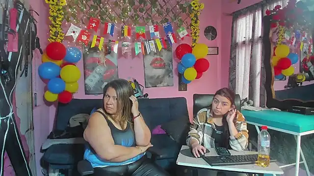 lesbiancuple webcam
