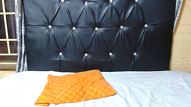 EROTIC_BARBIE28 webcam