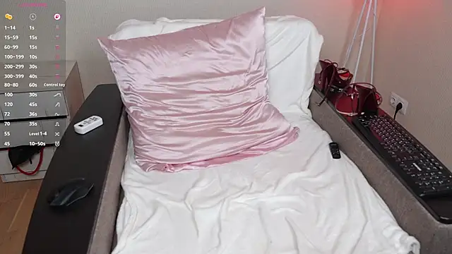 HottieEmma webcam