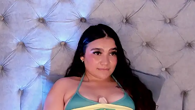 LiiaBloom webcam