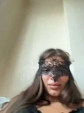 Mia_Cannon webcam