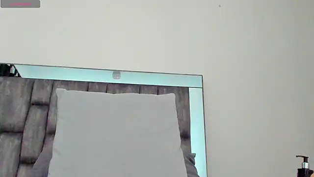 alyssia_ocean webcam
