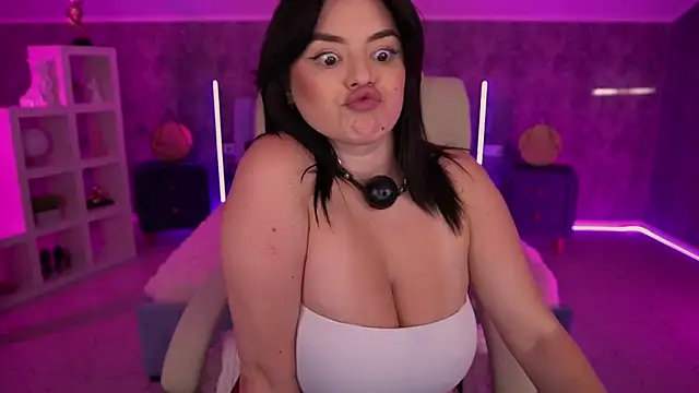 Daenerys_Daenn webcam