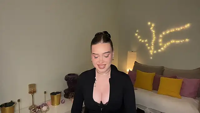 mistress_of_hearts webcam