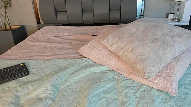 Charlie___Musk webcam