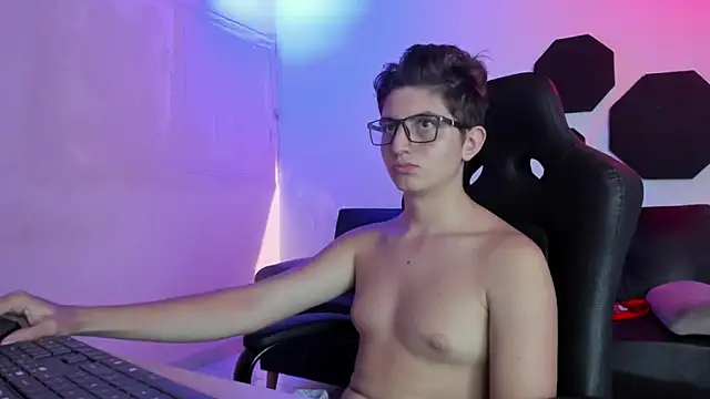 atilaepic live cam on StripChat