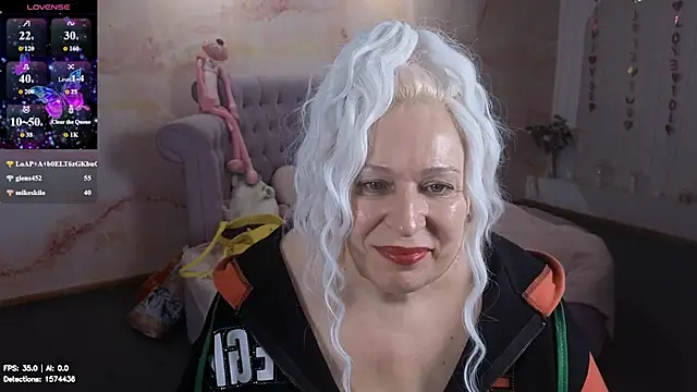Penelope_Pinky webcam