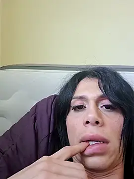 lolateton live cam on StripChat