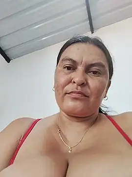 Horny-Mommy-Dirty webcam