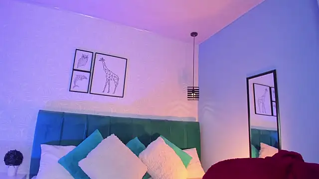 ninna_curly webcam