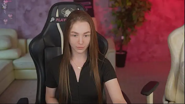 Ella_054 webcam