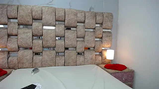 KathyAiden webcam