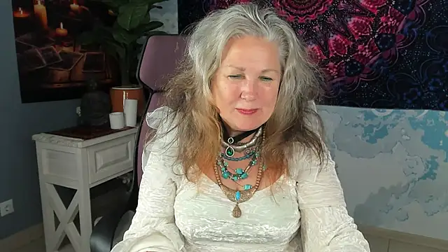 LilaMaharani webcam