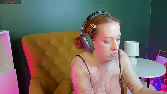 Maya_foxy webcam