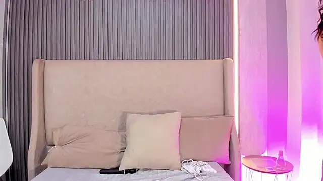 AishleAndSmith webcam
