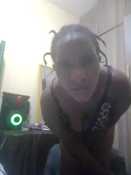 Creamymom4 webcam