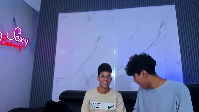 Kleyn_black webcam