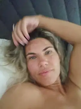 FeliciaKrige webcam