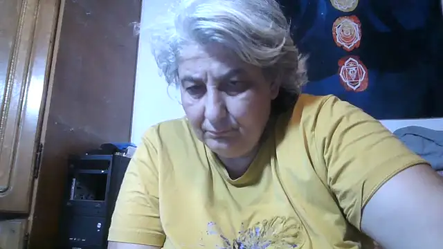 ExquisiteMature webcam