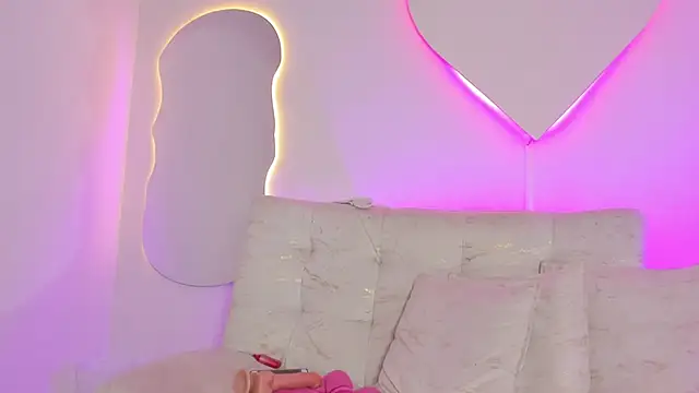 ArohomLester_