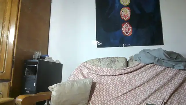 ExquisiteMature webcam