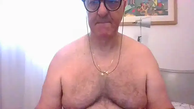 ANONIMO7735 live cam on StripChat